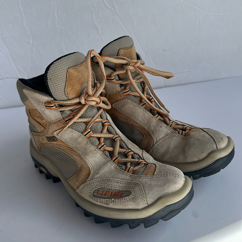 Lowa Mira XCR Mid Trail Gore-Tex Tan Boots-Sz 7.5